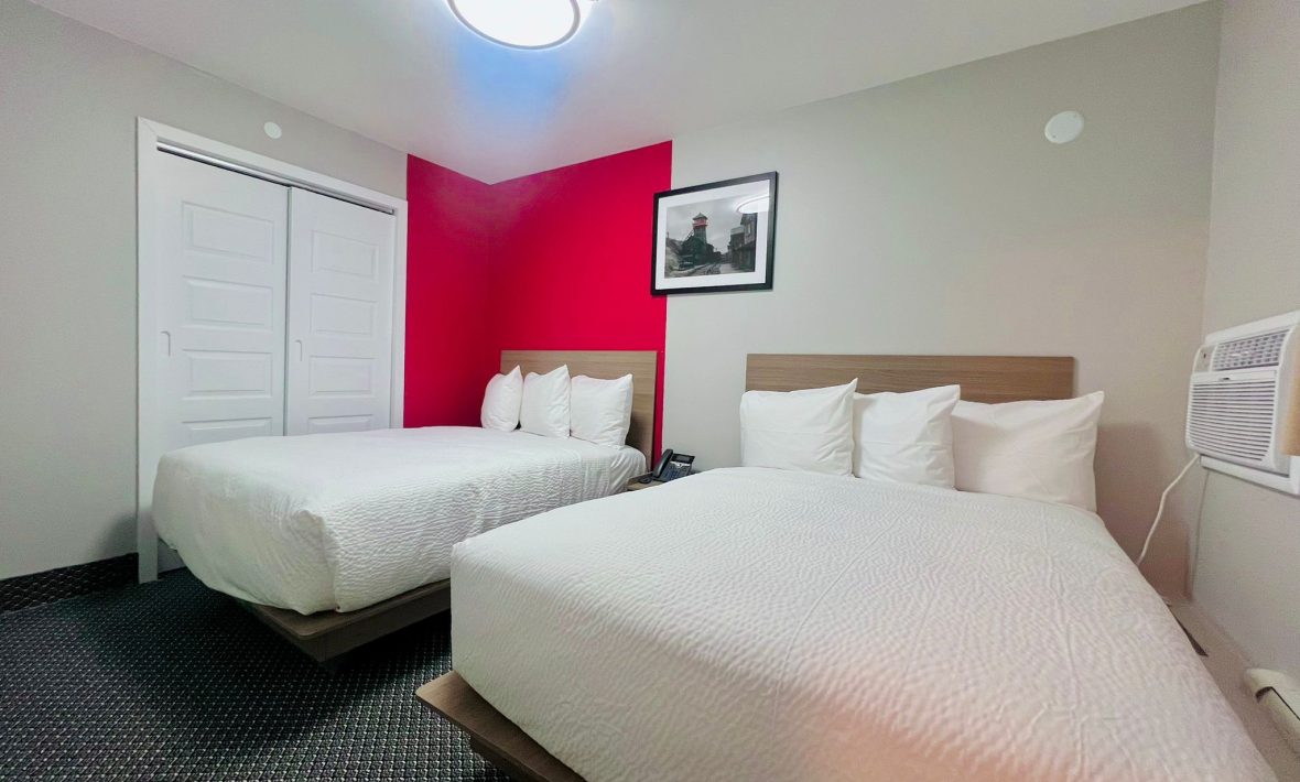 2 Double Beds, Suite, Non-Smoking